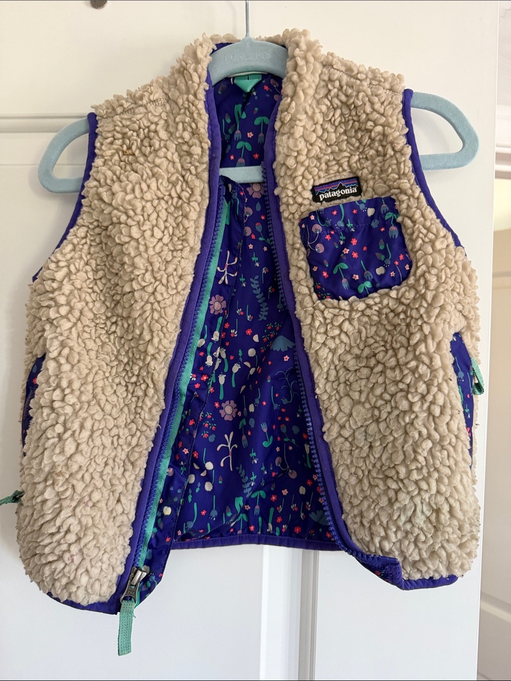 Patagonia Kids Sherpa Vest in Cream with Purple Floral Lining